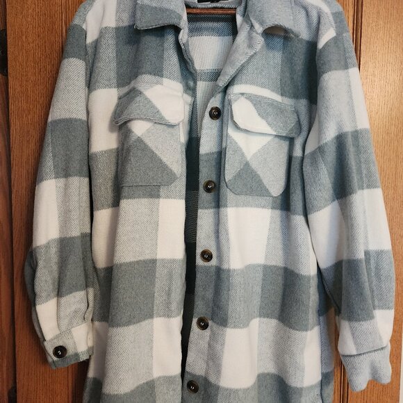 Love Tree blue/white plaid shacket - Picture 1 of 4